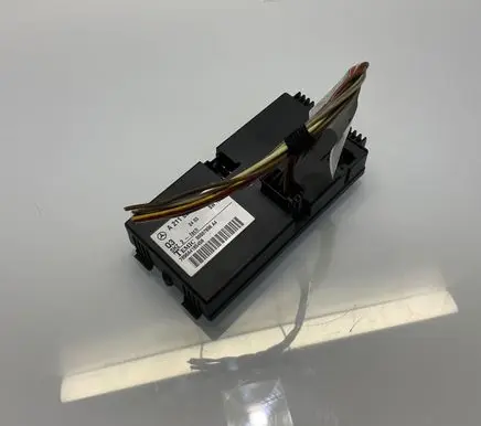 Mercedes-Benz E W211 Seat control module A2118203626 00007896A4 7896A4185458