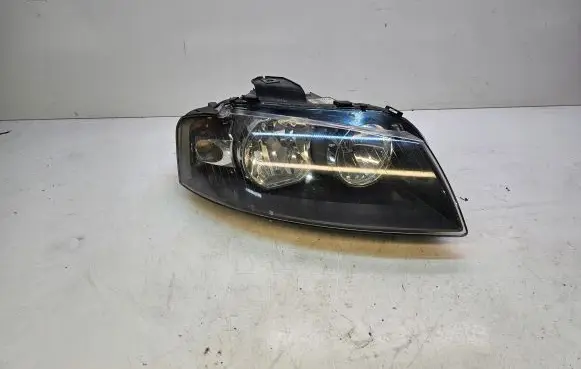 Audi A3 S3 8P Headlight/headlamp 8P0941004L