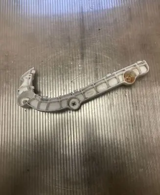 Mitsubishi Outlander Front bumper mounting bracket 1Z6N
