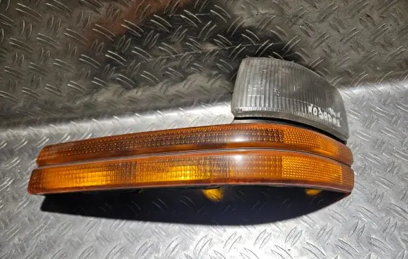 Chrysler Voyager Front indicator light 4399939