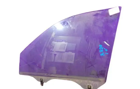 KIA Sportage Front door window glass four-door 