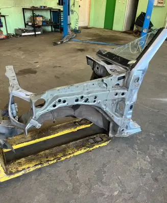 Mitsubishi Pajero Front quarter panel 