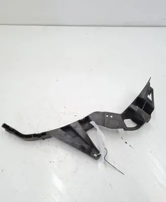 Audi A2 Front bumper mounting bracket 8Z0854729