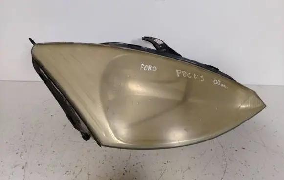 Ford Focus Headlight/headlamp 0374D