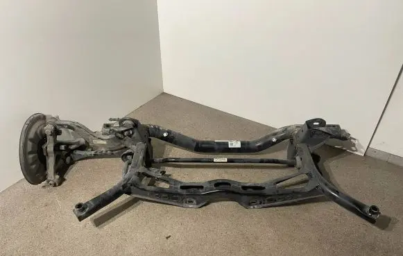 Volkswagen Golf VII Rear axle beam 5Q0505315G