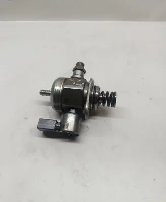 Skoda Superb B6 (3T) Fuel injection high pressure pump 06H127025P 0281520133 300022210