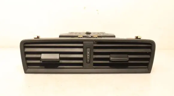 Skoda Fabia Mk3 (NJ) Dashboard air vent grill cover trim 6V0820951