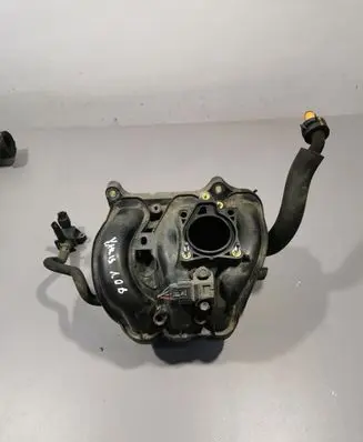 Toyota Yaris Intake manifold