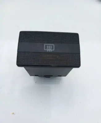 Volkswagen PASSAT B4 Windscreen/window heater switch 3a0959621g