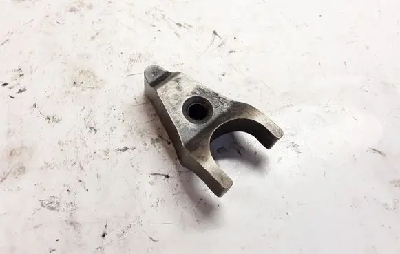 Toyota Corolla Verso E121 Fuel Injector clamp holder NOCODE