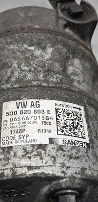 Volkswagen Golf VII Air conditioning (A/C) compressor (pump) 5Q0820803E 065667015B4