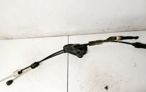 Gear shift cable linkage