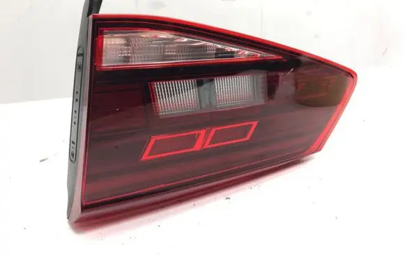 Volkswagen PASSAT B8 Rear/tail lights 3G9945094K