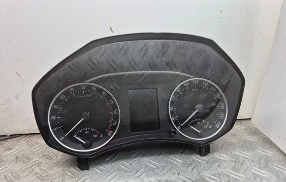 Skoda Octavia Mk2 (1Z) Speedometer (instrument cluster) 1Z0920843D