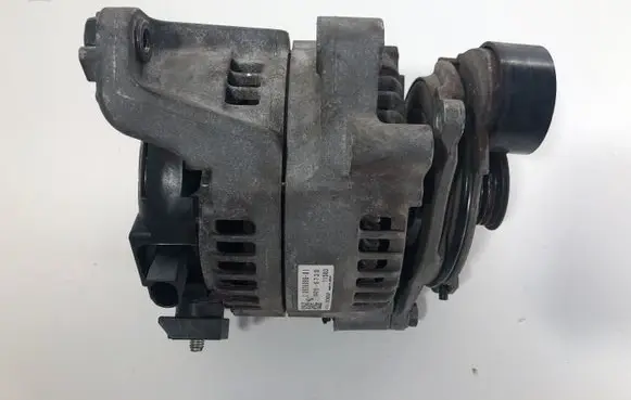 BMW 1 F20 F21 Generator/alternator 862608601 1042106730 11S03