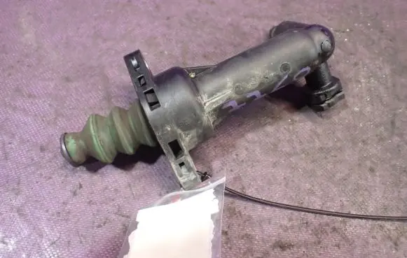 Skoda Fabia Mk1 (6Y) Clutch slave cylinder 6Q0721261D
