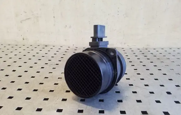 Audi A4 S4 B8 8K Mass air flow meter 03G906461C 0281002735
