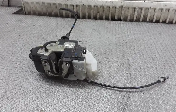 KIA Ceed Rear door lock