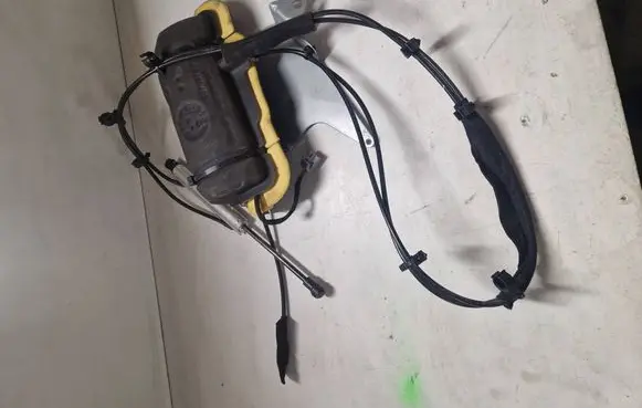 Volvo V70 Tailgate hydraulic set 30716759