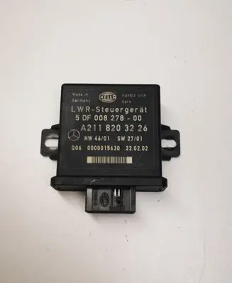 Mercedes-Benz E W211 Light module LCM A2118203226