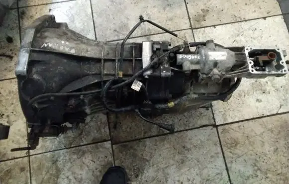 Hyundai Terracan Manual 5 speed gearbox 3039682
