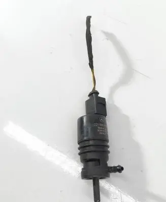 Mercedes-Benz E W212 Windscreen/windshield washer pump 2218690121 33102B 3028232