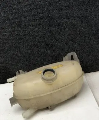 Renault Master II Coolant expansion tank/reservoir 820059500