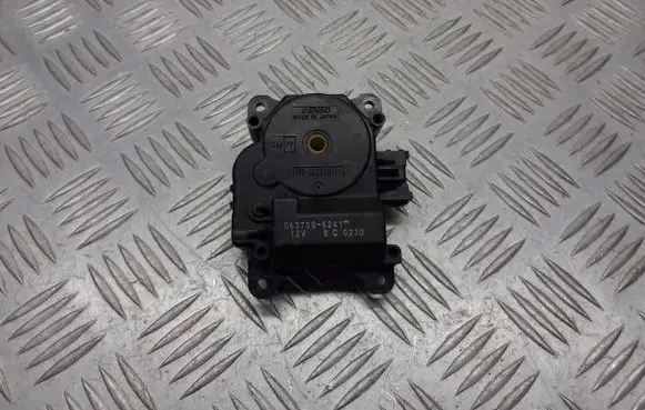 Toyota Avensis T220 A/C air flow flap actuator/motor 063700-6241