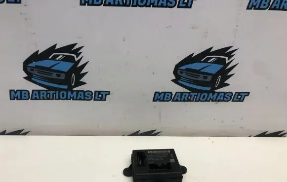 Ford Grand C-MAX Door control unit/module 8240588