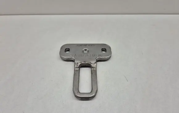 Mercedes-Benz Sprinter W907 W910 Loading door lock loop/hook striker A9107430000