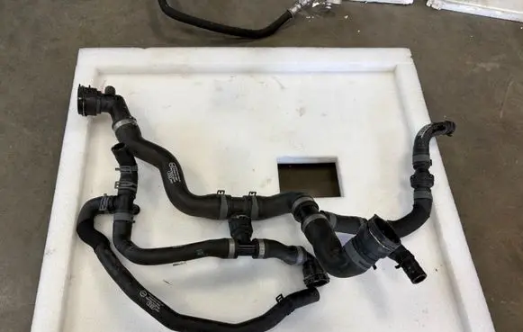 Audi A5 Engine coolant pipe/hose 8W0122449BR 8W0122055CA 8W0121030N