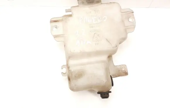 Mitsubishi Pajero Windshield washer fluid reservoir/tank 060351507