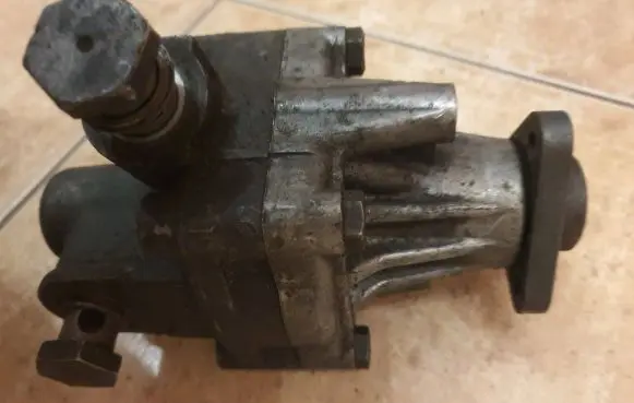 Audi 100 S4 C4 Power steering pump 7681955265 7163488 048145155F