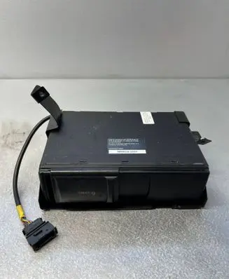 Volkswagen Touareg I CD/DVD changer 1J6035111
