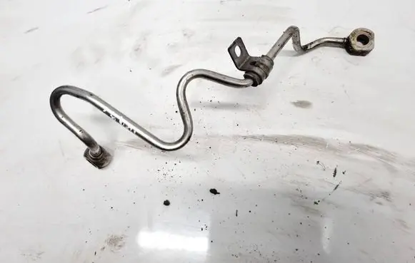 Mazda 6 Fuel line pipe 