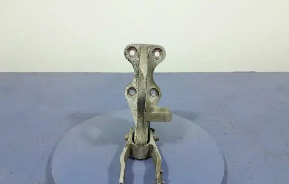 Volvo XC90 Engine mount vacuum valve 31401993