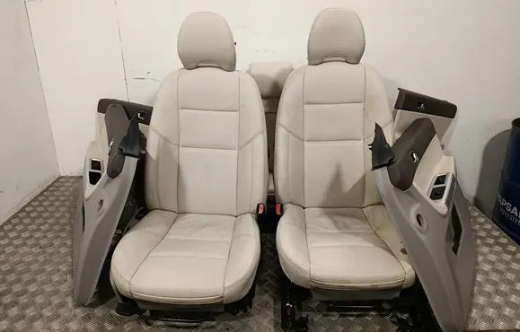 Volvo V50 Interior set 