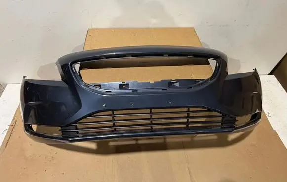 Volvo V40 Front bumper
