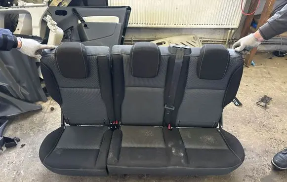 Renault Kangoo II Second row seats 