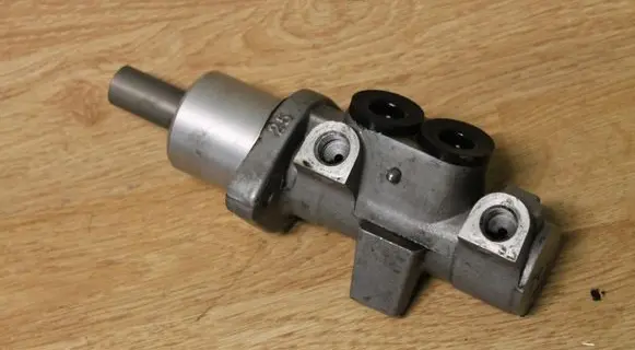 Volkswagen Sharan Master brake cylinder