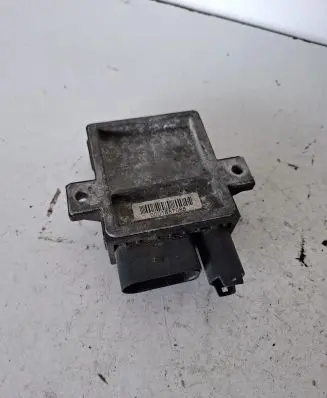 BMW 7 E65 E66 Glow plug pre-heat relay 0522150101 0001867088 780120201