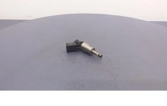 Audi A4 S4 B6 8E 8H Fuel injector FE10096
