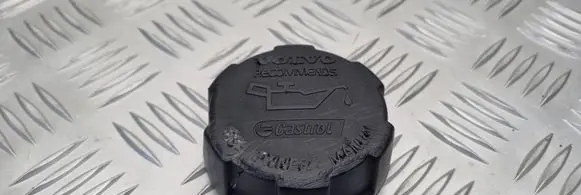 Volvo V70 Oil filler cap 