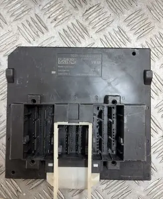 Volkswagen Golf VII Comfort/convenience module 5Q0937084AQ