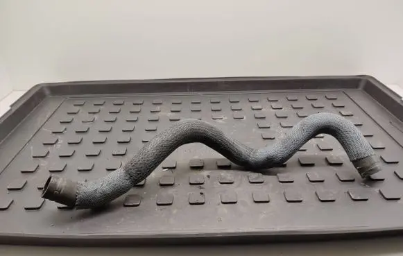 Mercedes-Benz Citan W415 Engine coolant pipe/hose 215013531r