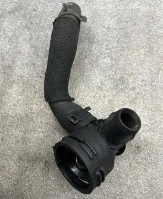 Audi A6 S6 C7 4G Engine coolant pipe/hose 8K0122293E