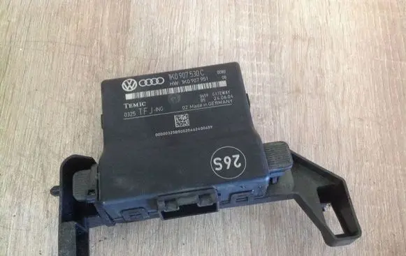 Volkswagen Golf V Other control units/modules 1K0907530C