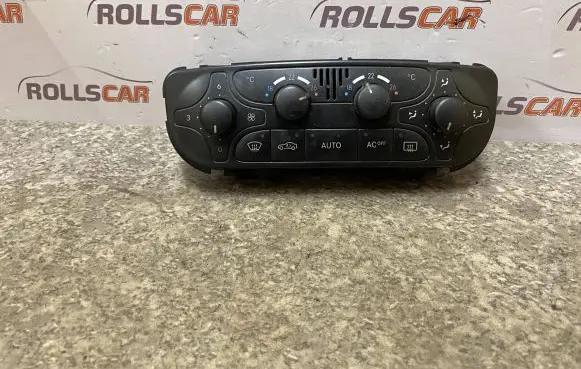 Mercedes-Benz C W203 Climate control unit A2098300085 9140010497