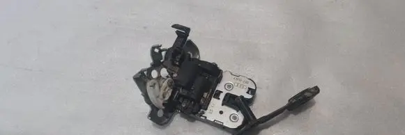 Audi A3 S3 8V Tailgate/trunk/boot lock/catch/latch 8R0827505A
