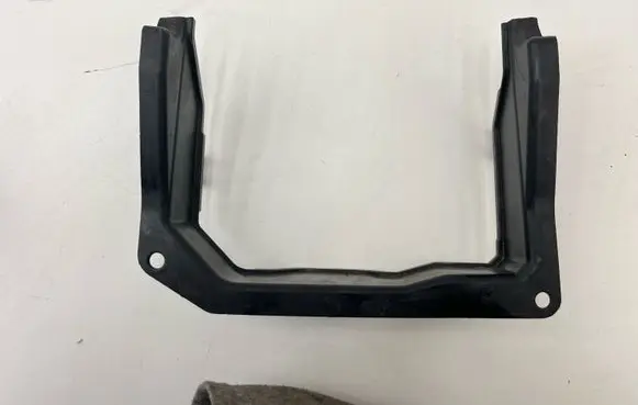 Land Rover Evoque I Battery box tray BJ3202214A